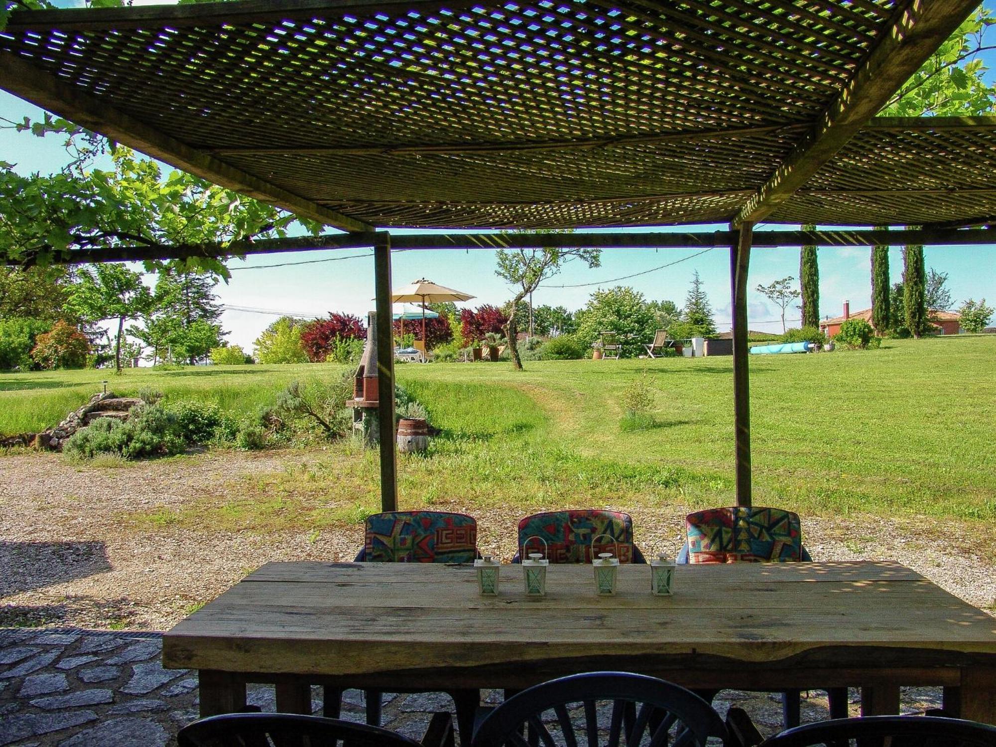 Snug Cottage In Saint Eutrope De Born With Pool 外观 照片